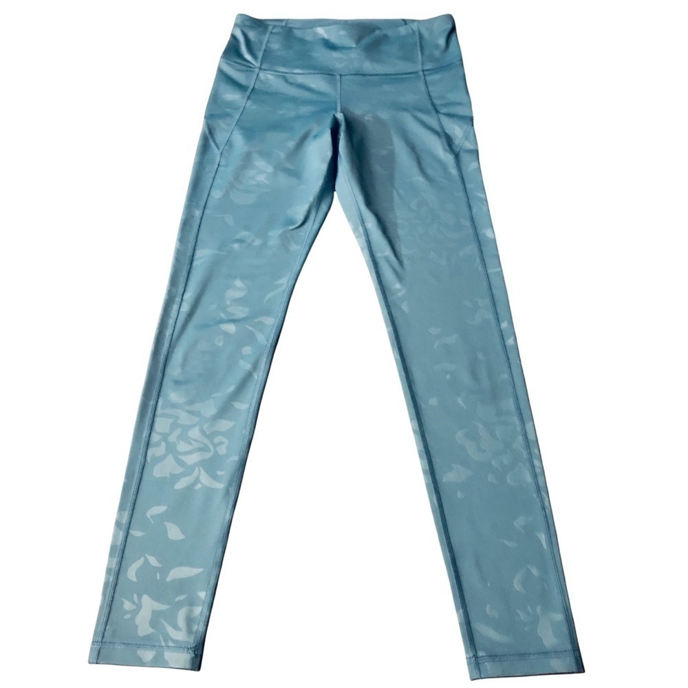 UNDER ARMOUR - WOMENS ATHLETIC LEGGINGS ESTIMATED SIZE MEDIUM PRETTY BLUE GRAY
